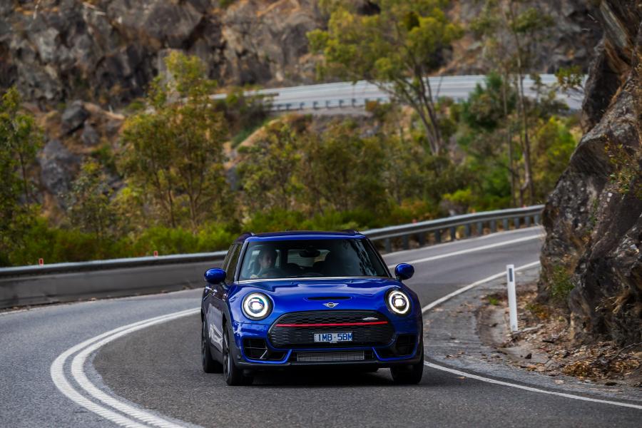 Mini John Cooper Works Clubman (F54) 2019 года  (AU) (фото 27 из 38)